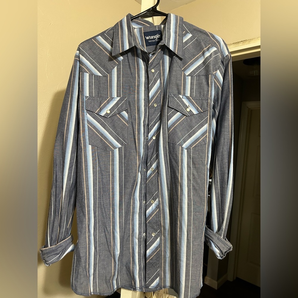 Wrangler Button Up